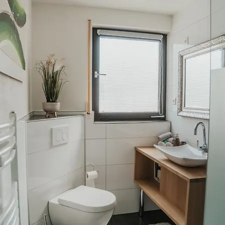Ferienwohnung Kiba Berg Apartment *